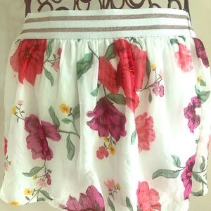Old Navy floral print skirt